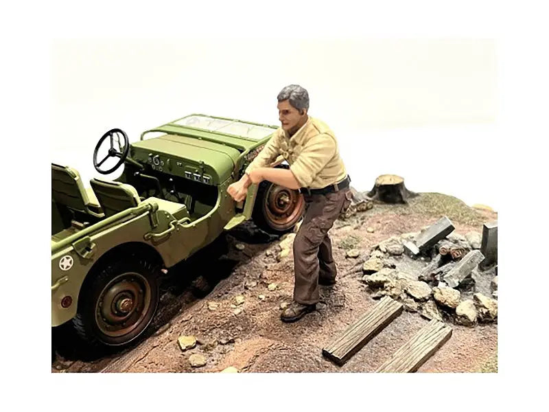 "4X4 Mechanic" Figure 3 for 1/18 Scale Models by American Diorama American Diorama