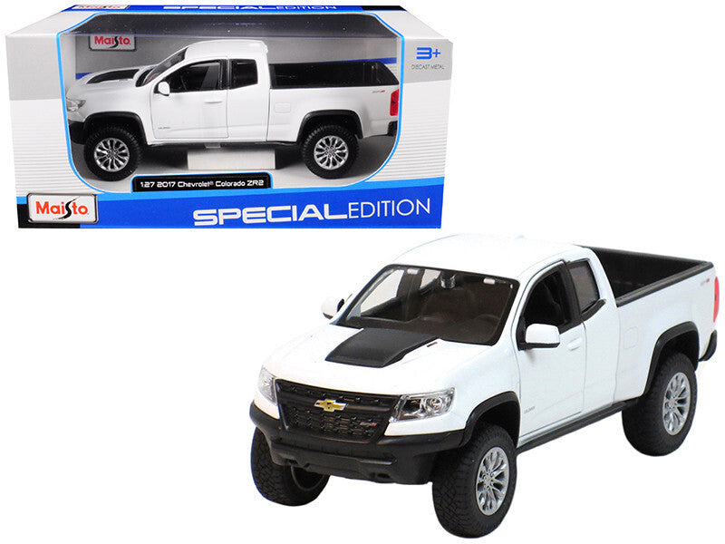 2017 Chevrolet Colorado ZR2 Pickup Truck White 1/27 Diecast Model Car by Maisto Maisto