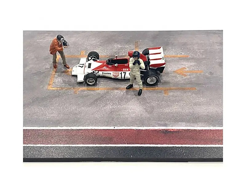 "Race Day" Two Diecast Figures Set 2 for 1/43 Scale Models by American Diorama American Diorama