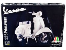 Load image into Gallery viewer, Skill 3 Model Kit Vespa 125 Primavera Scooter 1/9 Scale Model by Italeri Italeri
