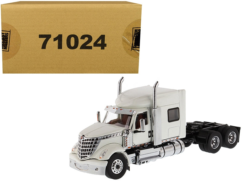 International LoneStar Sleeper Cab Truck Tractor White 1/50 Diecast Model by Diecast Masters Diecast Masters