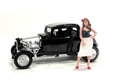 Load image into Gallery viewer, &quot;Pin-Up Girls&quot; Suzy Figure for 1/18 Scale Models by American Diorama American Diorama
