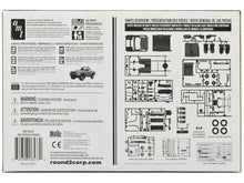 Load image into Gallery viewer, Skill 2 Model Kit 1992 Toyota 4x4 Pickup Truck (2023) 1/20 Scale Model by AMT AMT
