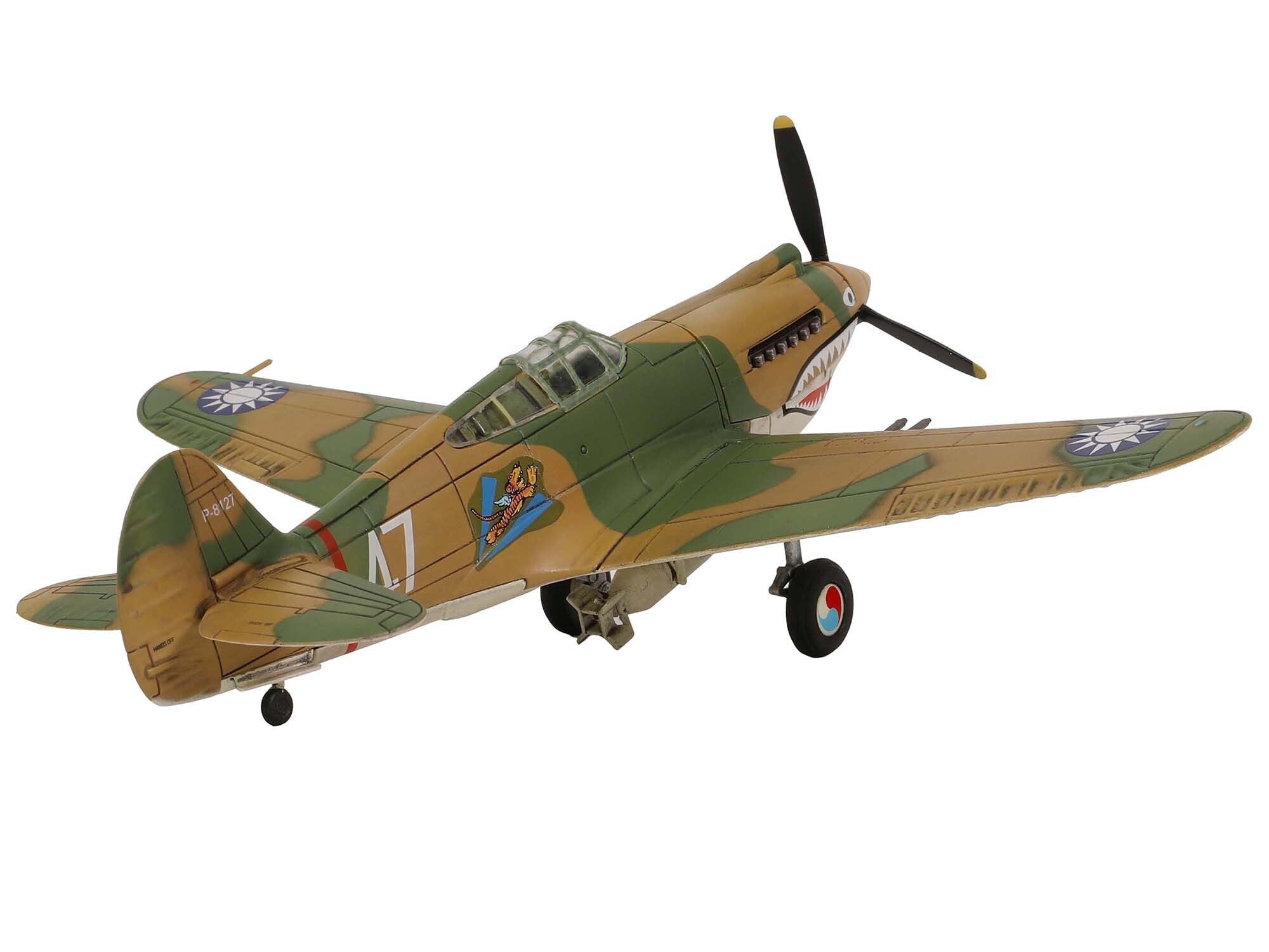 Curtiss P-40B HAWK 81A-2 Aircraft Fighter "3rd Pursuit Squadron American Volunteer Group P-8127 Serial : 47 China" (June 1942) "WW2 Aircrafts Series" 1/72 Diecast Model by Forces of Valor Forces Of Valor